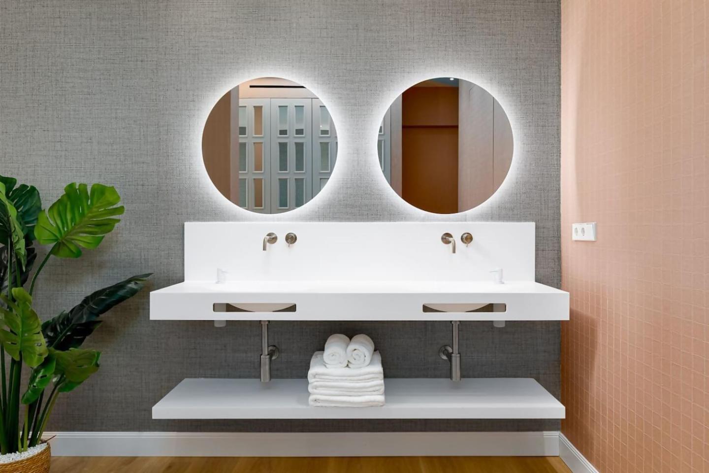 Apartment Mondrian New, Ac, Design Lovers, Near La Concha