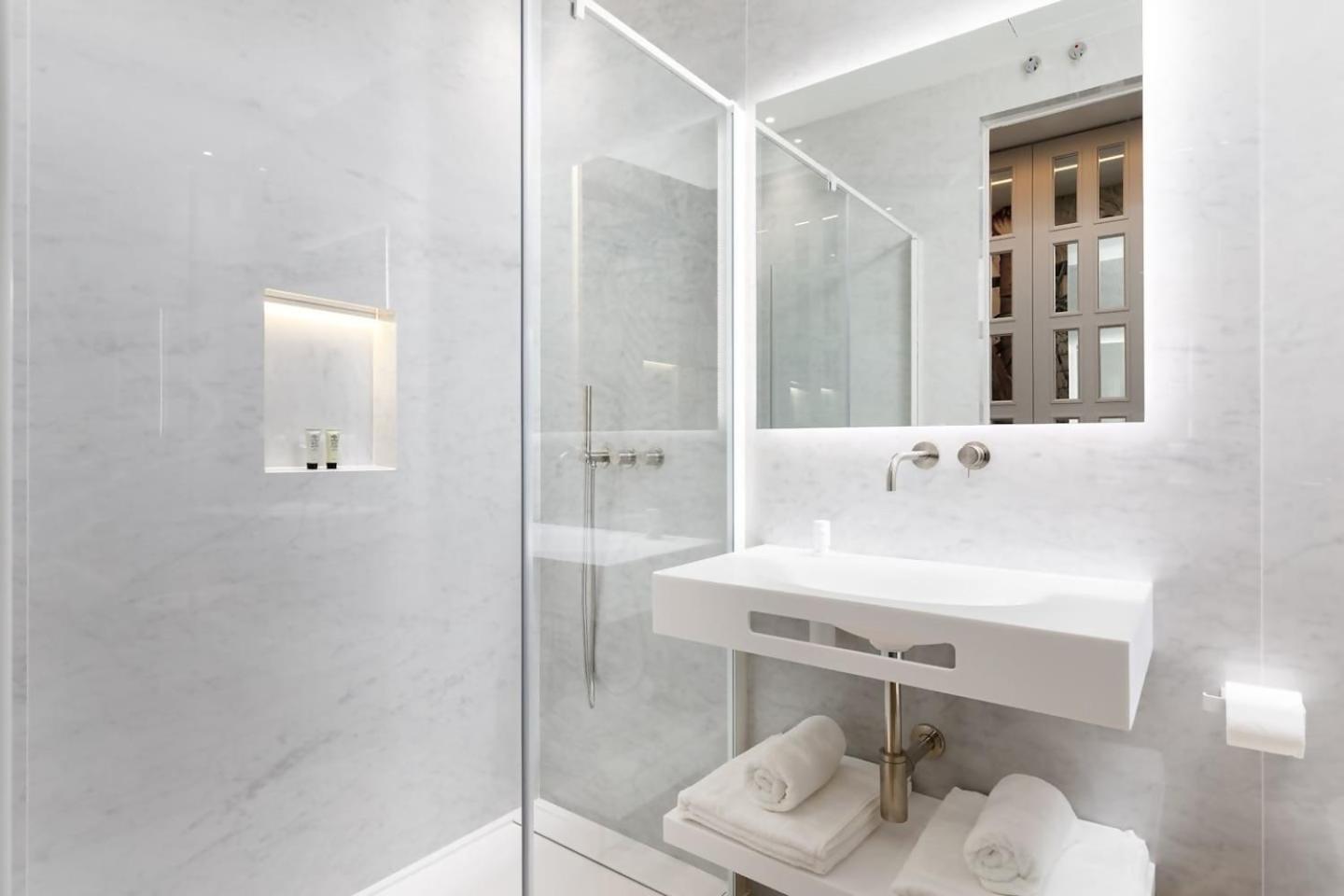 Apartment Mondrian New Ac Design Lovers Near La Concha San Sebastián